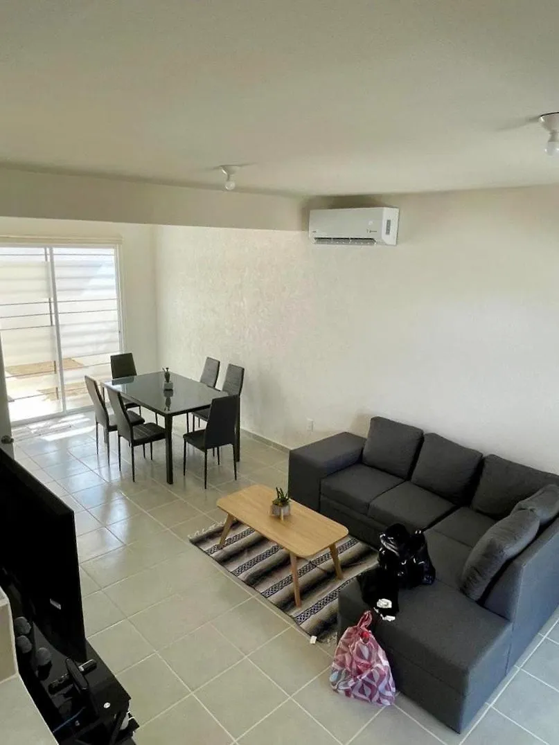 Linda Casa En Playa Del Carmen Vila