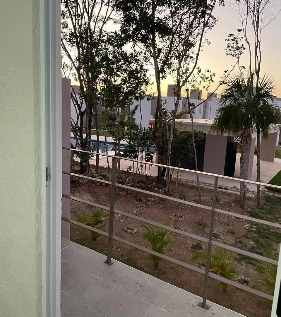 Linda Casa En Playa Del Carmen Vila
